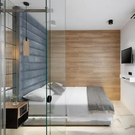 Deck 1, Deck 2, Deck 3 *