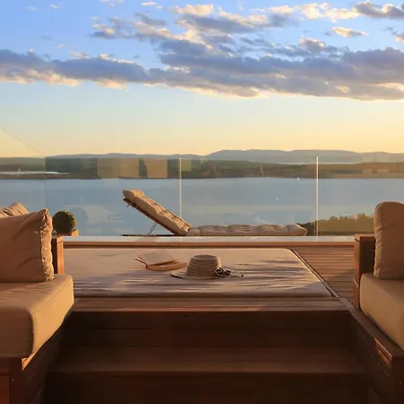 Deck 1, Deck 2, Deck 3