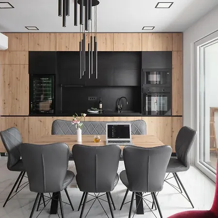 Deck 1, Deck 2, Deck 3