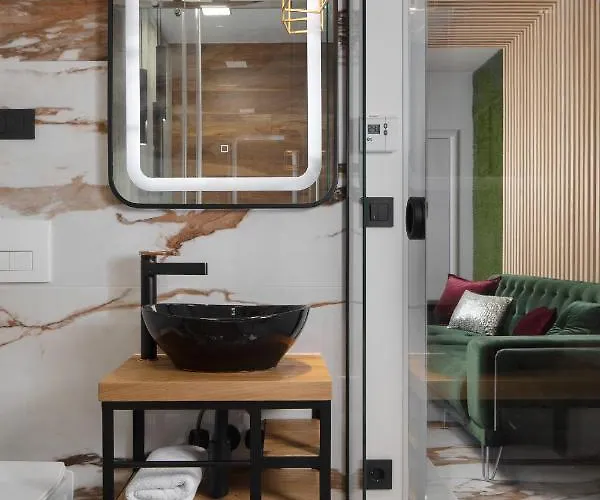 Deck 1, Deck 2, Deck 3