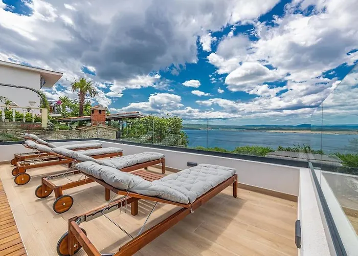 Daire Deck 1, Deck 2, Deck 3