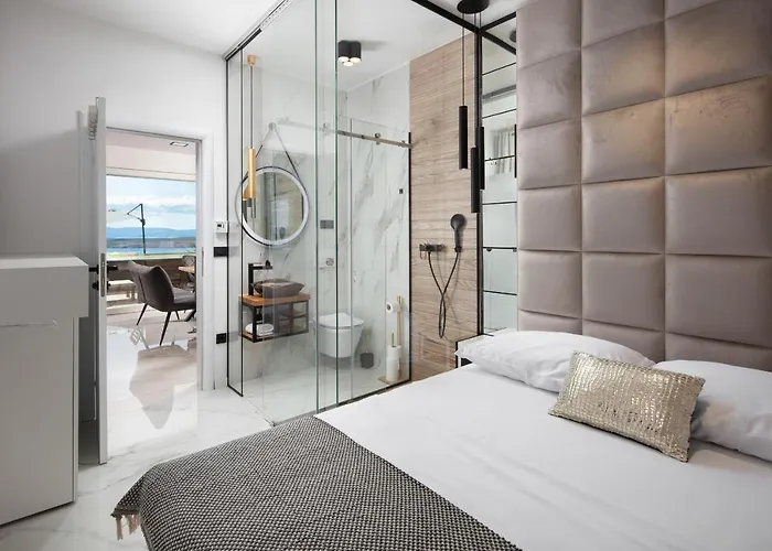 Deck 1, Deck 2, Deck 3 Daire *