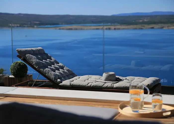 Daire Deck 1, Deck 2, Deck 3 *