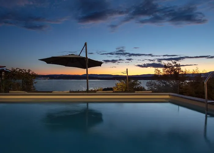 Deck 1, Deck 2, Deck 3 Daire