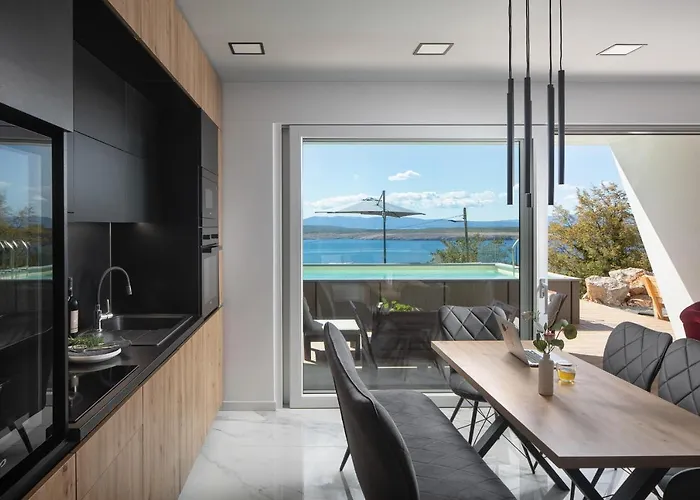 Daire Deck 1, Deck 2, Deck 3